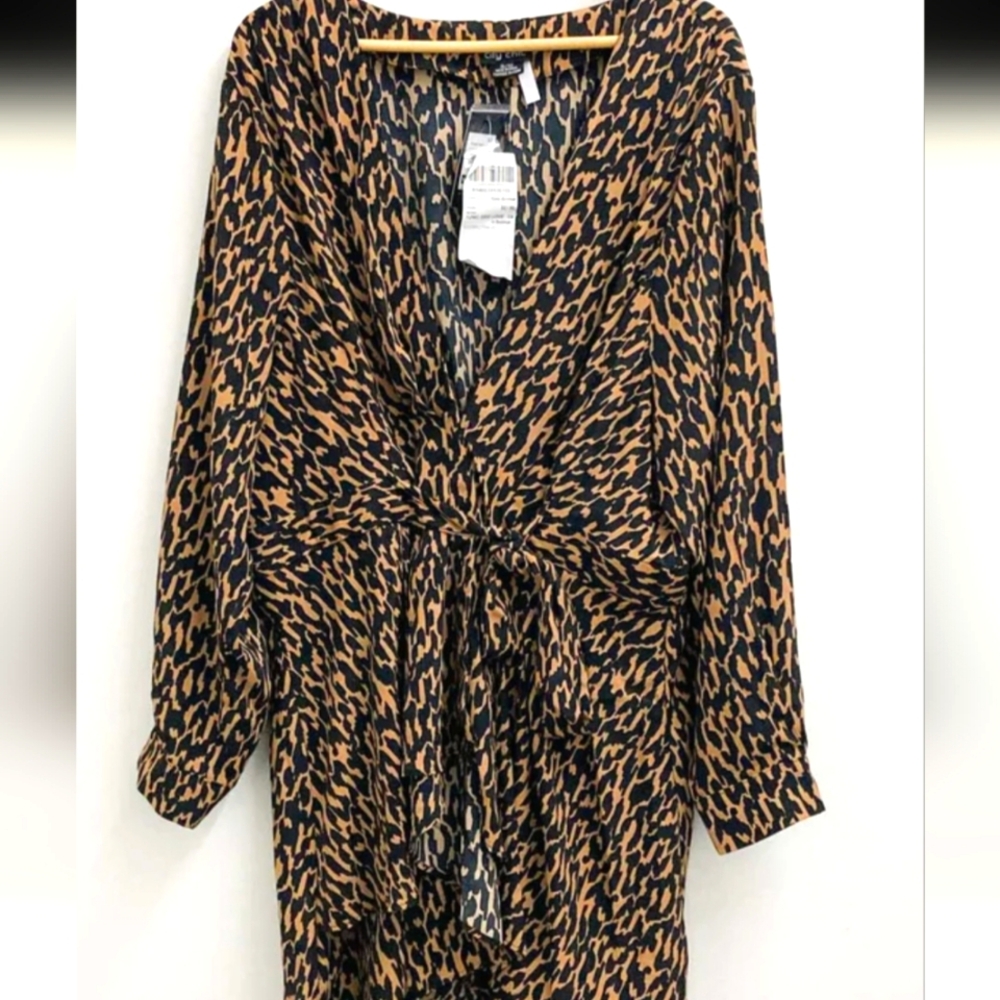 City Chic apparel, Size L/20
